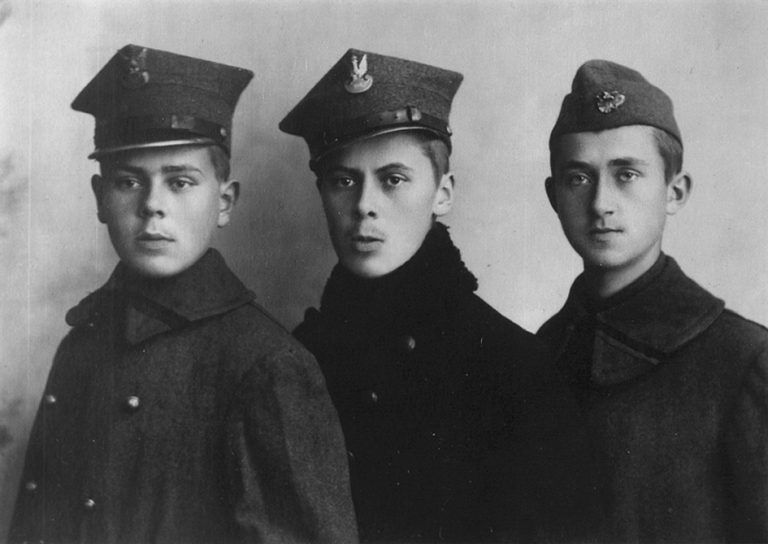 Ochotnicy Leon, Tadeusz, Ryszard Manteufflowie, 1920, IH PAN